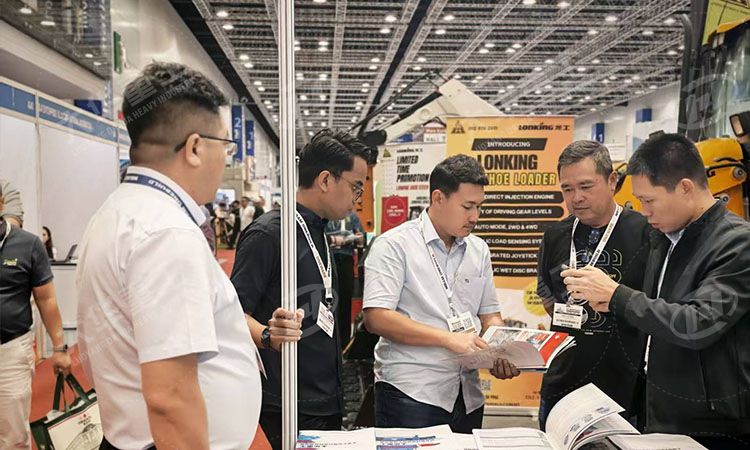 大华重工在马来西亚展会